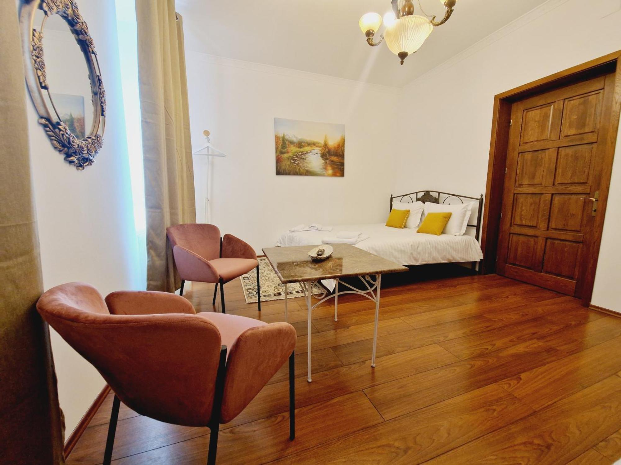 克卢日-纳波卡5* Royal House Near Unirii Square别墅 外观 照片