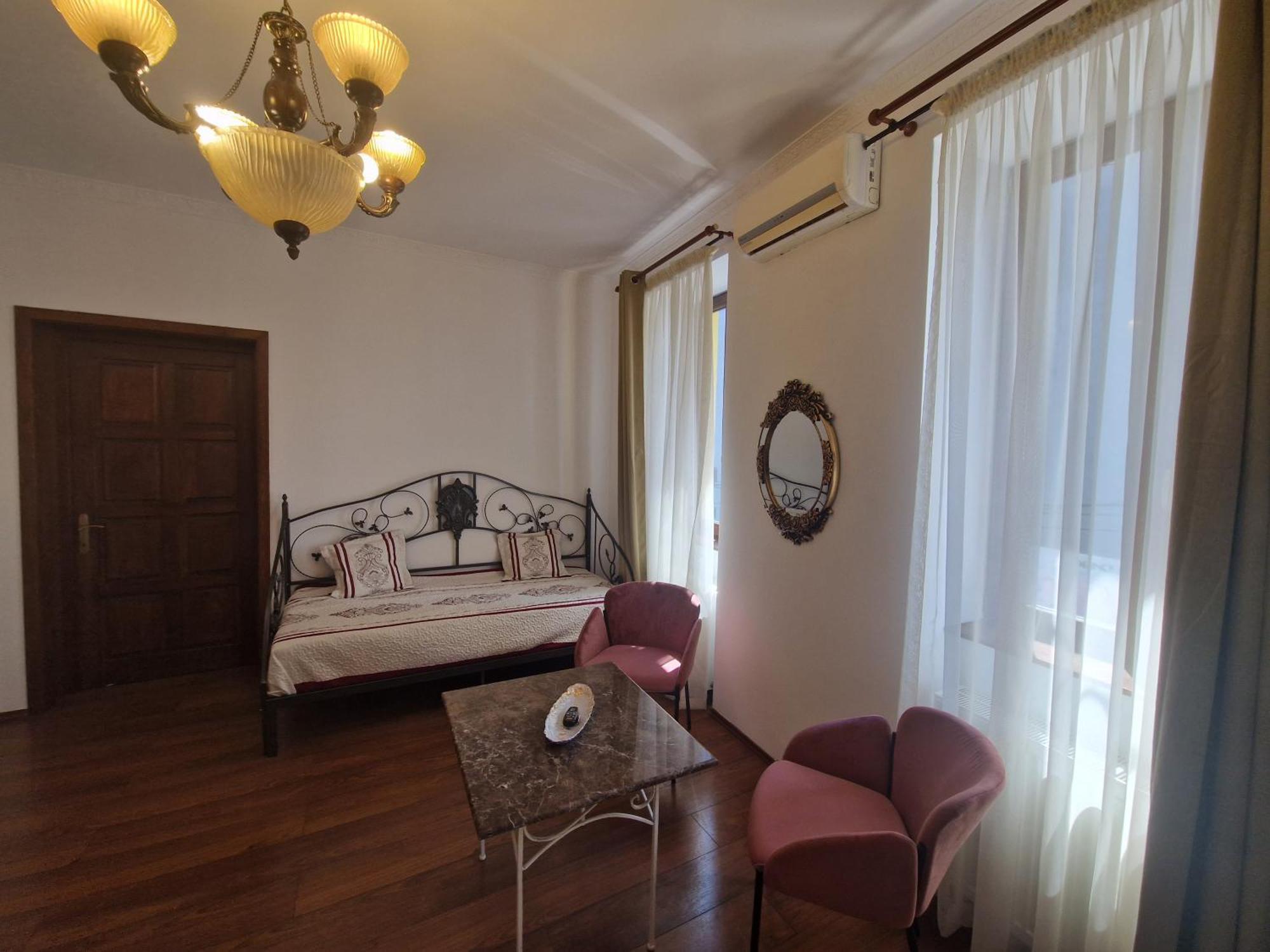 克卢日-纳波卡5* Royal House Near Unirii Square别墅 外观 照片